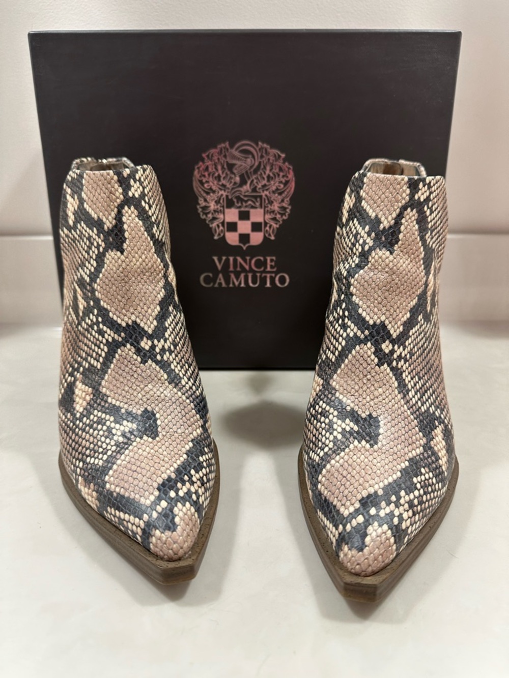 Vince Camutto Gigietta Natural Warm Roccia stacked heel ankle bootie